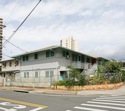 556 Kamoku St in Honolulu, HI - Building Photo - Building Photo