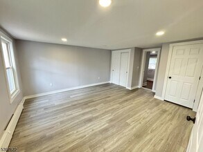 606 Hardyston Ville Rd in Franklin, NJ - Building Photo - Building Photo