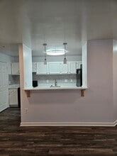 2040 Alice Ave, Unit 201 in Oxon Hill, MD - Building Photo - Building Photo