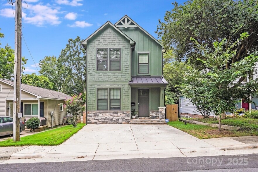 1613 N McDowell St, Unit 2154 in Charlotte, NC - Building Photo