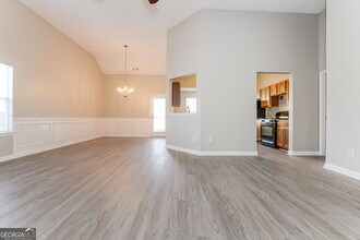 5754 Star Flower Dr in Ellenwood, GA - Building Photo - Building Photo