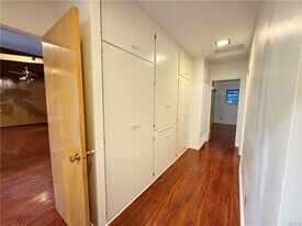 15909 Vincennes St in Los Angeles, CA - Building Photo