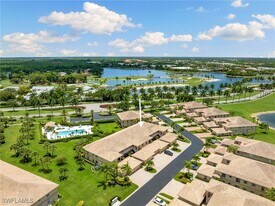 9128 Michael Cir in Naples, FL - Building Photo