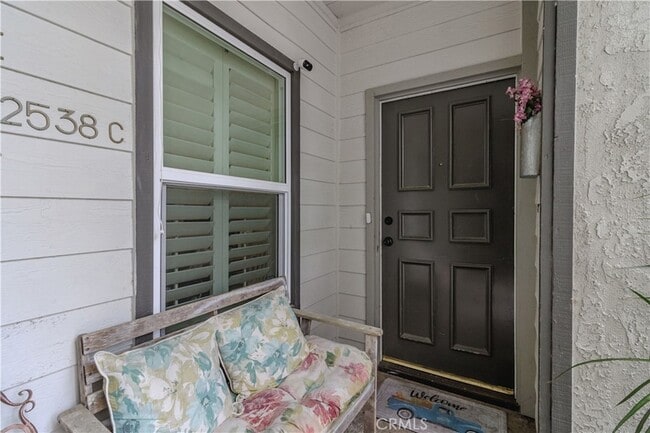 property at 2538 W MacArthur Blvd