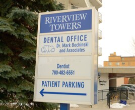 Riverview Towers in Edmonton, AB - Building Photo - Building Photo