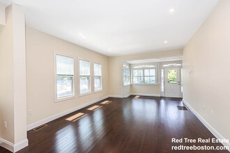 120 Jerome St in Medford, MA - Building Photo - Building Photo