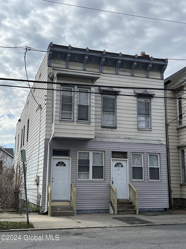 43 5th Ave in Troy, NY - Building Photo - Building Photo