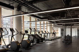 West House in Toronto, ON - Building Photo - Building Photo