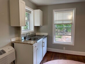 67 Loker St in Wayland, MA - Building Photo - Building Photo