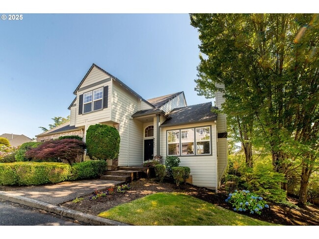 5630 SW Kruse Ridge Dr in Portland, OR - Building Photo - Building Photo