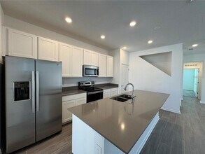 10678 Words Dr in Oakland, FL - Building Photo - Building Photo