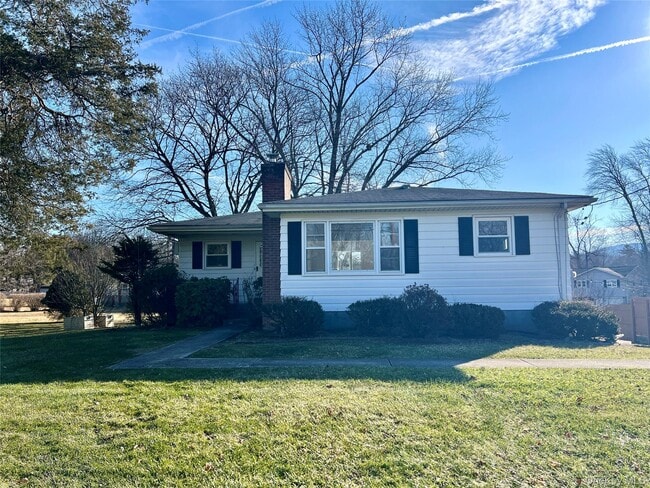 34 Cross St in New Windsor, NY - Building Photo - Building Photo