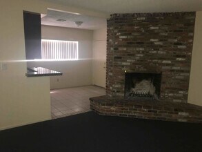 3530 Josephine St in Lynwood, CA - Foto de edificio - Building Photo