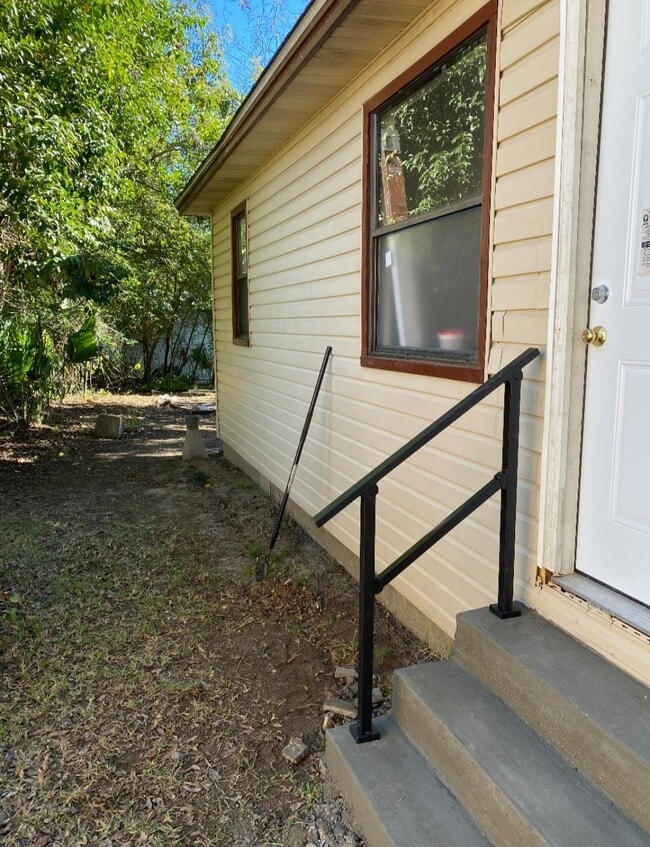 1015 Richmond St in Tallahassee, FL - Building Photo - Building Photo