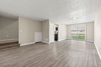 Aero 24Twenty in East Point, GA - Foto de edificio - Building Photo