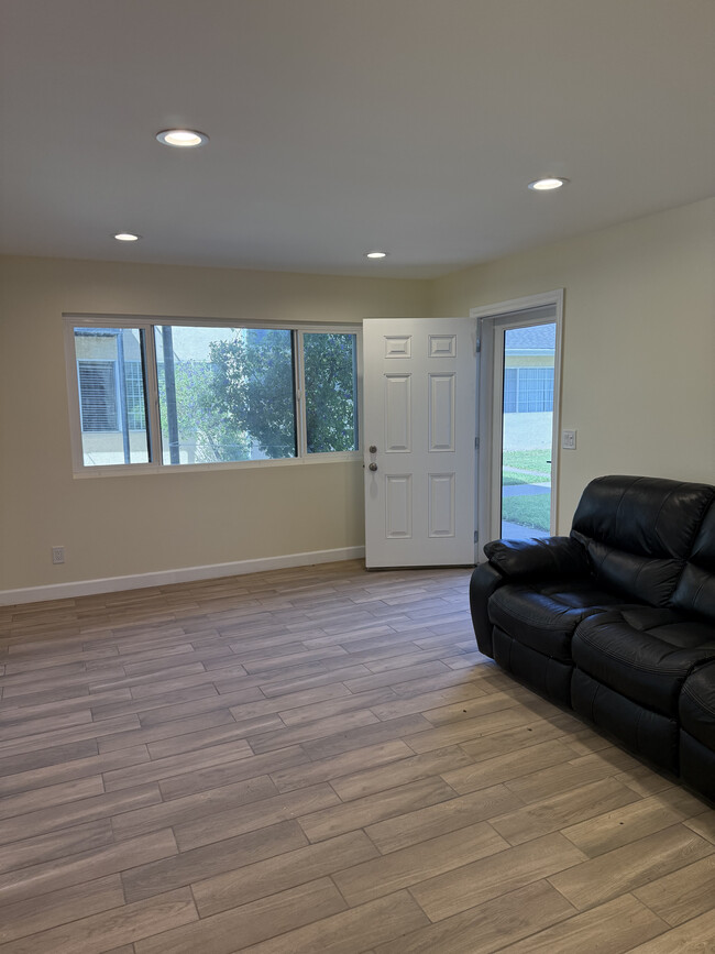 1119 N Banning Blvd, Unit C