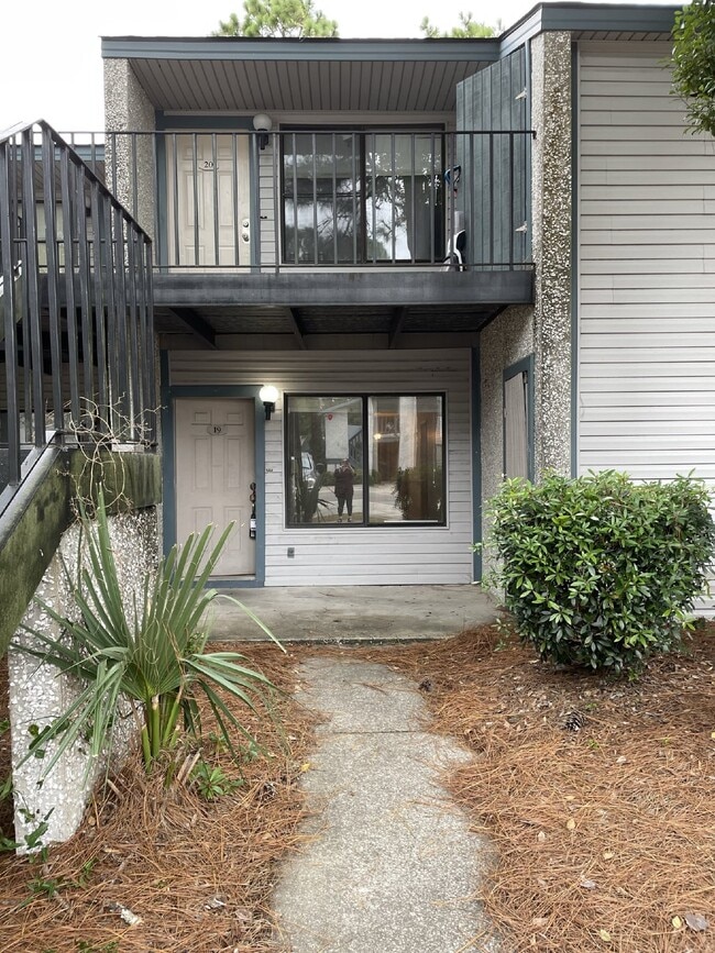 property at 910 Brett Dr