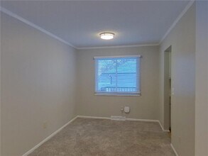 13101 Thomas Ave in Burnsville, MN - Building Photo - Building Photo