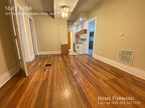 369 S Broadway Park in Lexington, KY - Building Photo - Building Photo