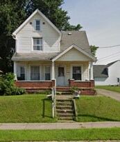 1817 3rd St SE in Canton, OH - Building Photo