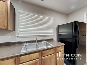 10235 Shady Meadows in San Antonio, TX - Building Photo - Building Photo