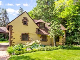 1115 Eton Cross Rd, Unit 1115 in Bloomfield Hills, MI - Building Photo