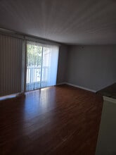 Room in Apartment on Arlyn Cir in Charlotte, NC - Building Photo - Building Photo