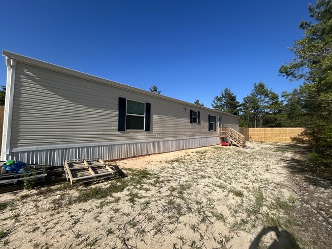 property at 18 Daffodil Ct