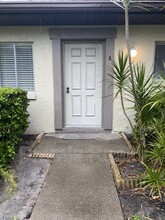 2913 Lichen Ln in Clearwater, FL - Foto de edificio - Building Photo