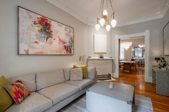 918 North Carolina Ave SE in Washington, DC - Building Photo - Building Photo