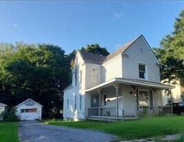 436 S Hamilton St in Watertown, NY - Building Photo