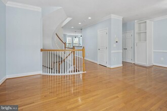 513 Triadelphia Way in Alexandria, VA - Building Photo - Building Photo