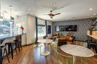 Canterbury Courts in Richardson, TX - Building Photo - Interior Photo