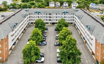 Heritage at Settlers Landing Apartments in Hampton, VA - Building Photo - Building Photo