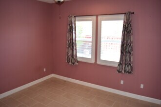 2270 Valentano Dr in Pleasanton, CA - Foto de edificio - Building Photo