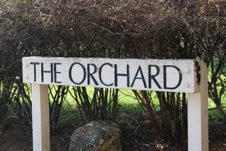 104 Orchard St in Black Mountain, NC - Building Photo - Building Photo