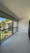 301 Racquet Club Rd, Unit 302 in Weston, FL - Building Photo - Building Photo