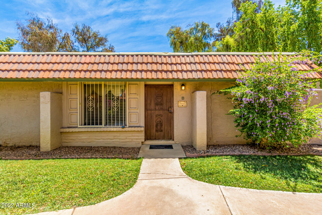 5614 S Hurricane Ct in Tempe, AZ - Building Photo