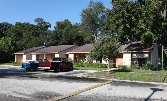 St Johns River Apartments in Palatka, FL - Foto de edificio - Building Photo