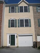 125 Pumpkin Patch Ln in Hockessin, DE - Building Photo