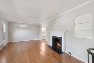 1007 Pennfield Rd in Cleveland Heights, OH - Building Photo - Building Photo