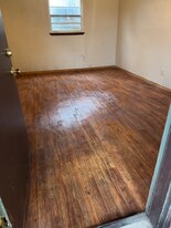 750 Bonham St, Unit 60 in Paris, TX - Building Photo