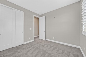 921 Cirrus Cloud Ave in Las Vegas, NV - Building Photo - Building Photo