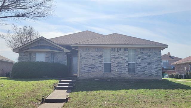 904 Waterview Dr in Cedar Hill, TX - Building Photo