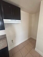 2721 1/2 S Sycamore Ave in Los Angeles, CA - Foto de edificio - Building Photo