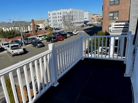 364 E Broadway, Unit Upper in Long Beach, NY - Foto de edificio - Building Photo