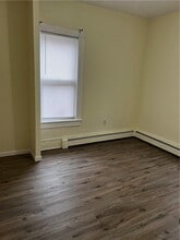 69 N Montgomery St in Walden, NY - Building Photo - Building Photo