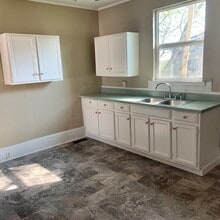 806 Wilson Ave in Johnson City, TN - Building Photo - Building Photo