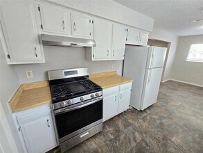 11302 Bristle Oak Trail in Austin, TX - Building Photo - Building Photo