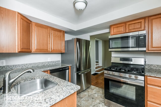 43 Glenview Ave in Greensburg, PA - Foto de edificio - Building Photo